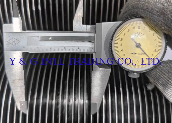 الصلب المقاوم للصدأ Hf Fin Tube 0.3-1mm Fin Beveled End Treatment